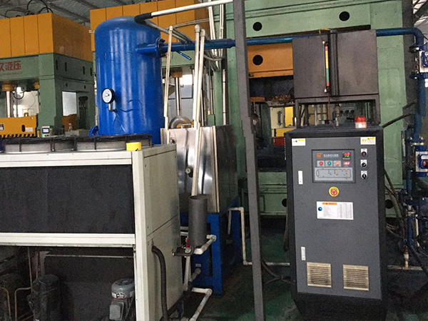 模具专用蜜桃国产在线播放，提升液压模具生产线效率的关键利器